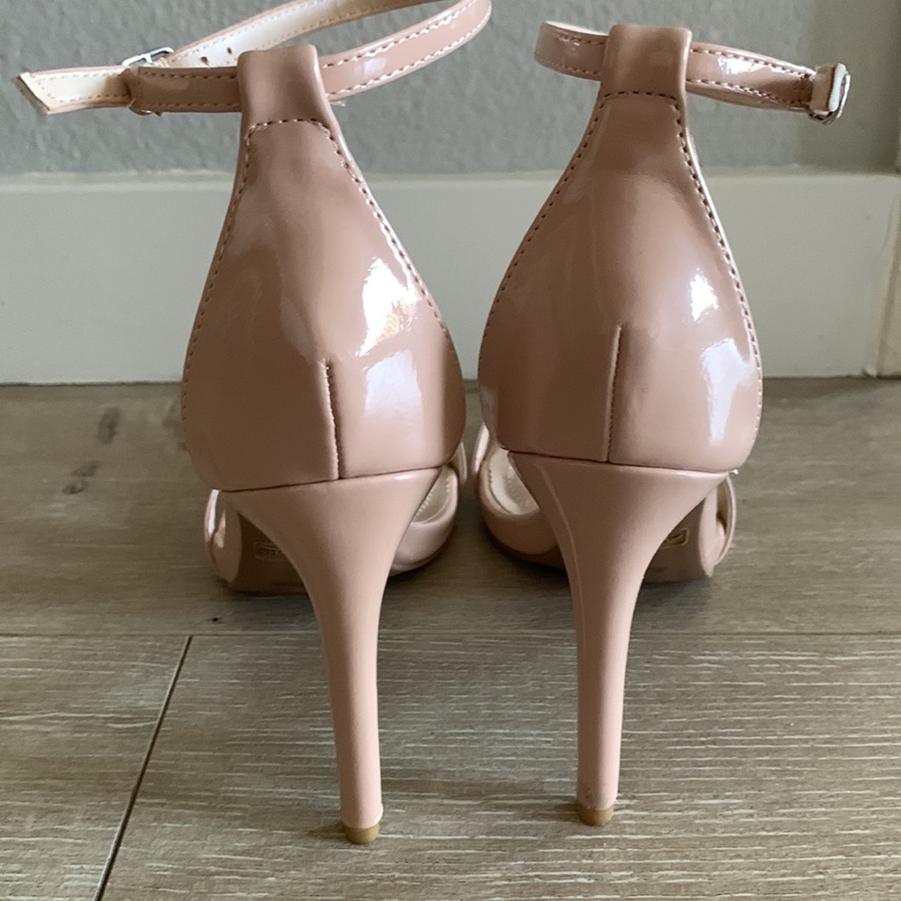 Nude Heels - Picture 3 of 5